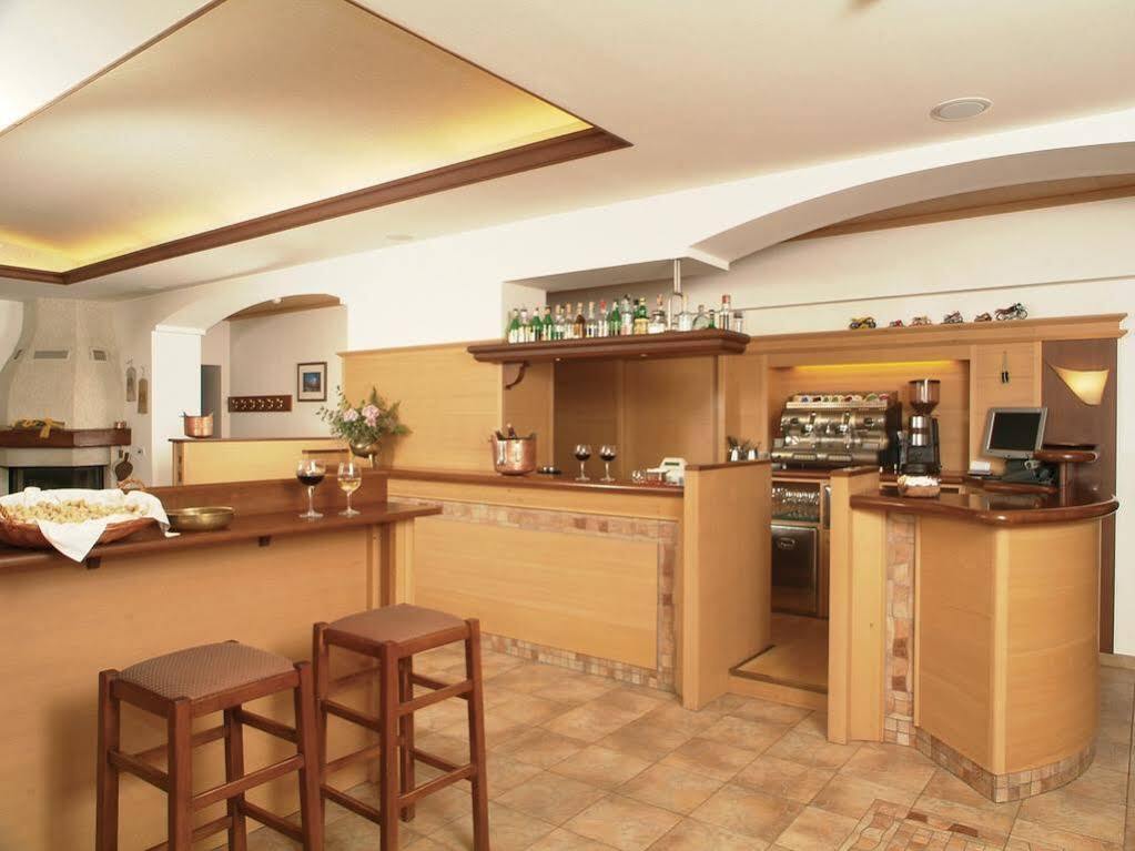 Hotel Bellavista Равасклетто Экстерьер фото